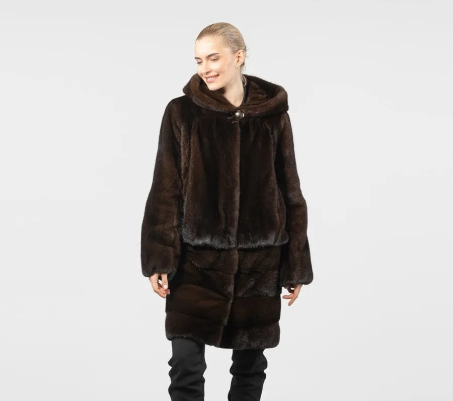 Luxury Mahogany Mink Fur Jacket - Image 2